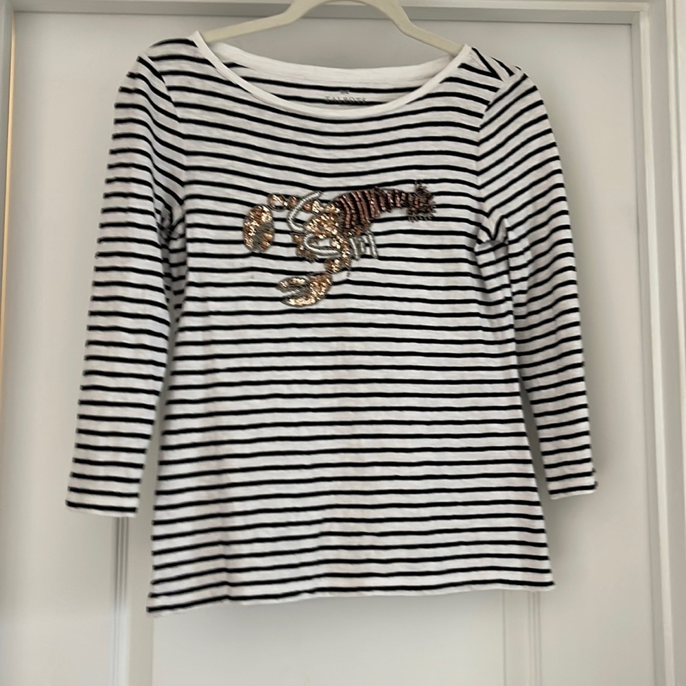 TALBOTS 100% cotton long sleeved top, with lobster embellishment, P